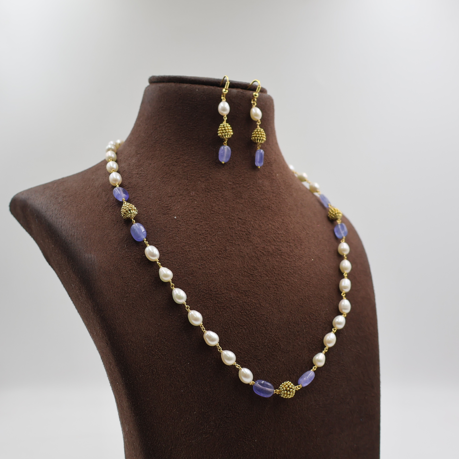 Blue Stone Nakshi Oval Pearl Tar Mala - Image 2