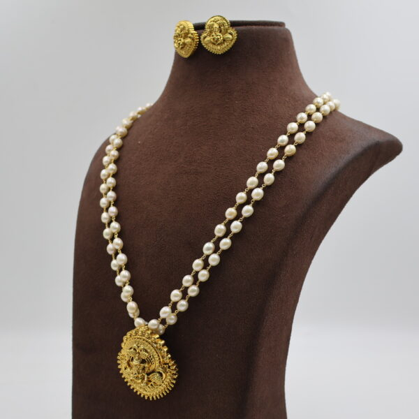 Alternative view of Lord Ganesh Pendant Tar Mala