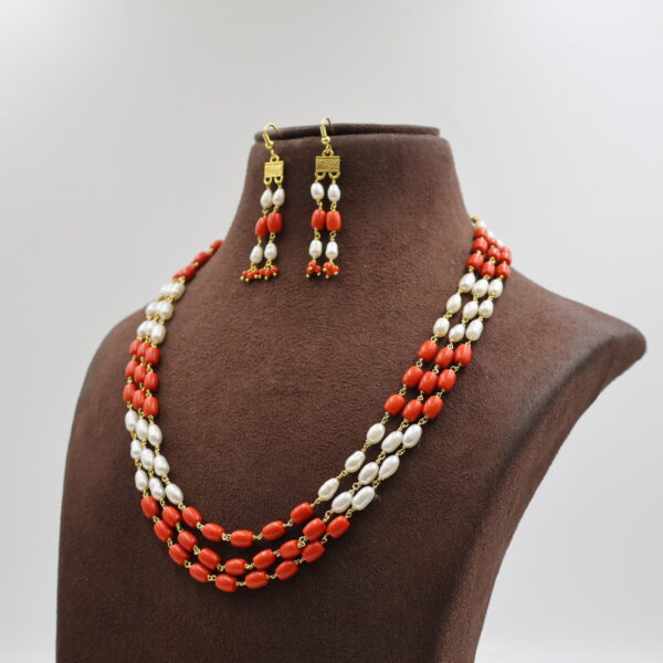 Alternative view of Coral Oval Pearl Tar Mala