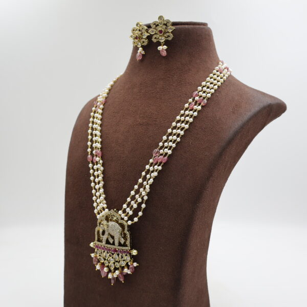 Alternative view of Elephant Pendant Pearl Tar Mala