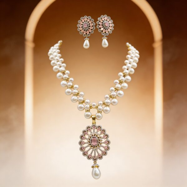 CZ Pendant Gradation Button Pearl Necklace