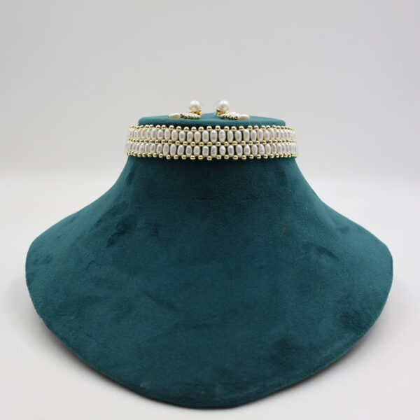 Alternative view of Oval Plain Pearl Choker
