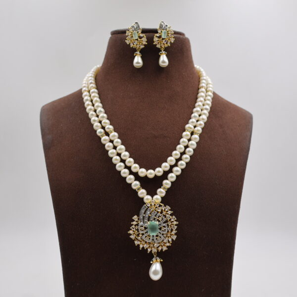 Alternative view of Luxury Real Pearl Necklace Set