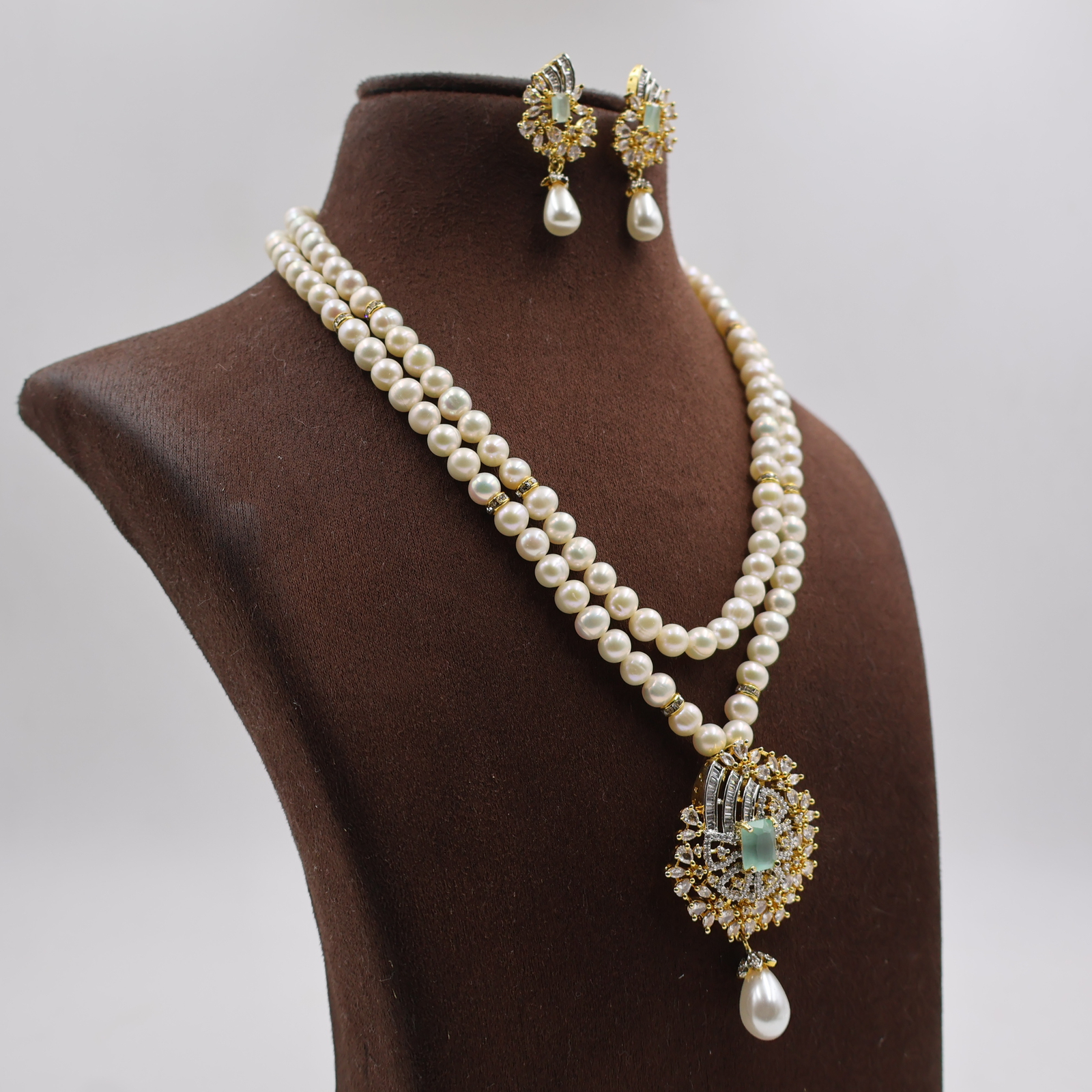 Luxury Real Pearl Necklace Set - Image 3