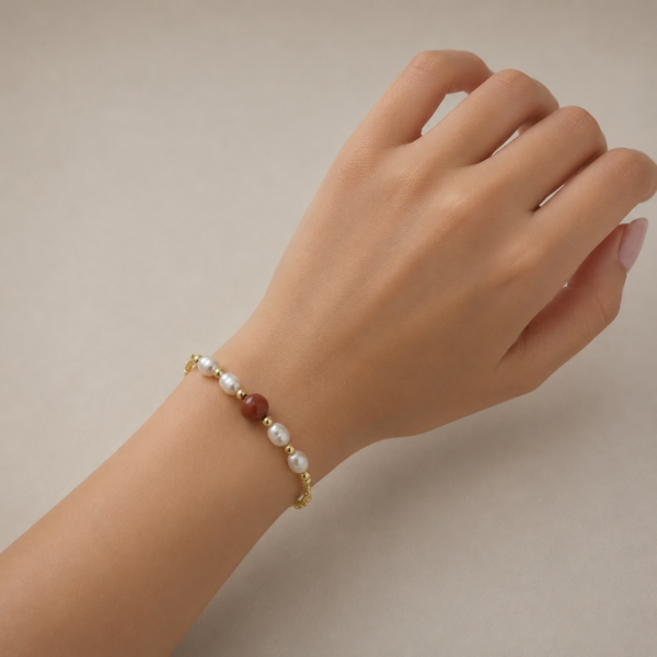 Free Size Pearls Braclet