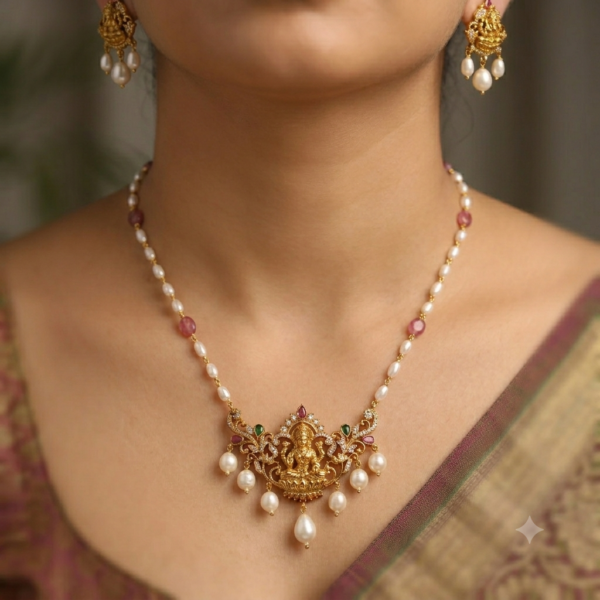 Pearls Pendent Taar Mala