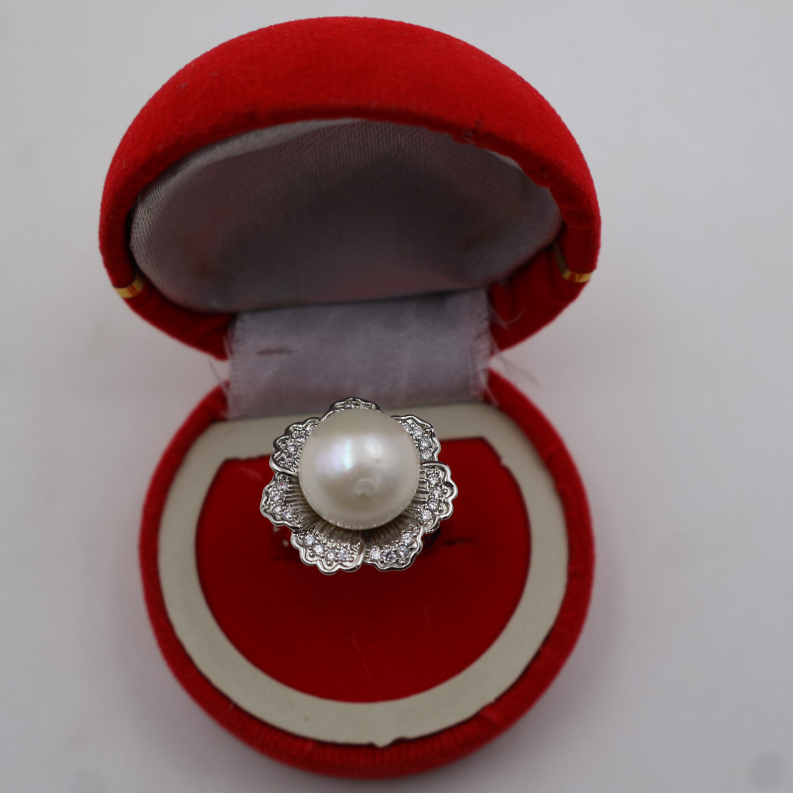 Flower Type Pearl Finger Ring - Image 4