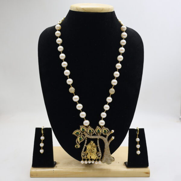Alternative view of Divine Radha Krishna Pearl Mala