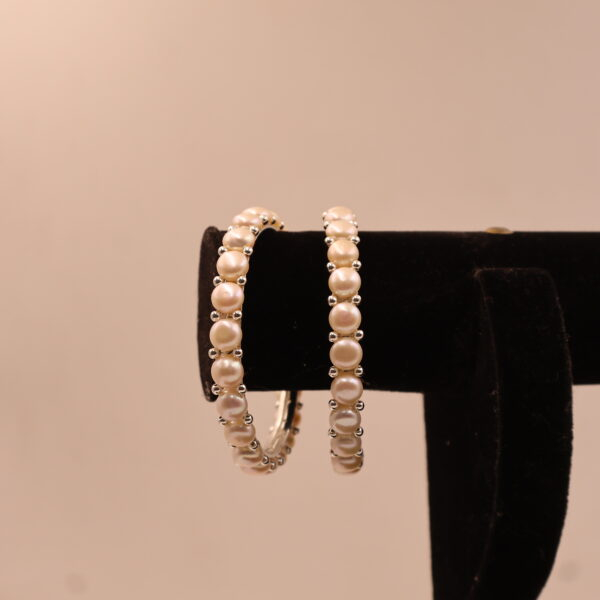 Alternative view of Button Shape Pearl Bangle