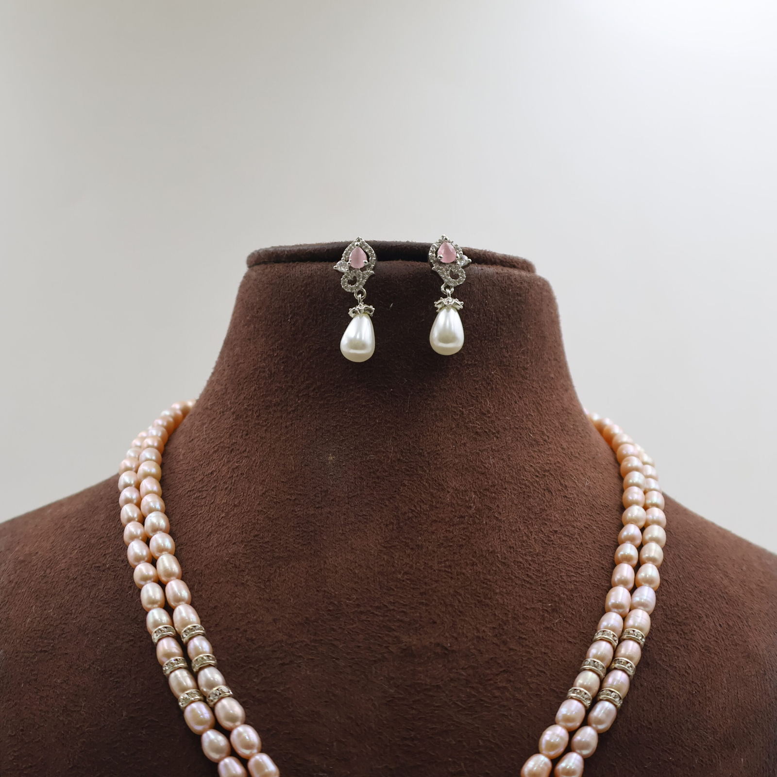 Pink Stone Pearl Necklace Set - Image 5