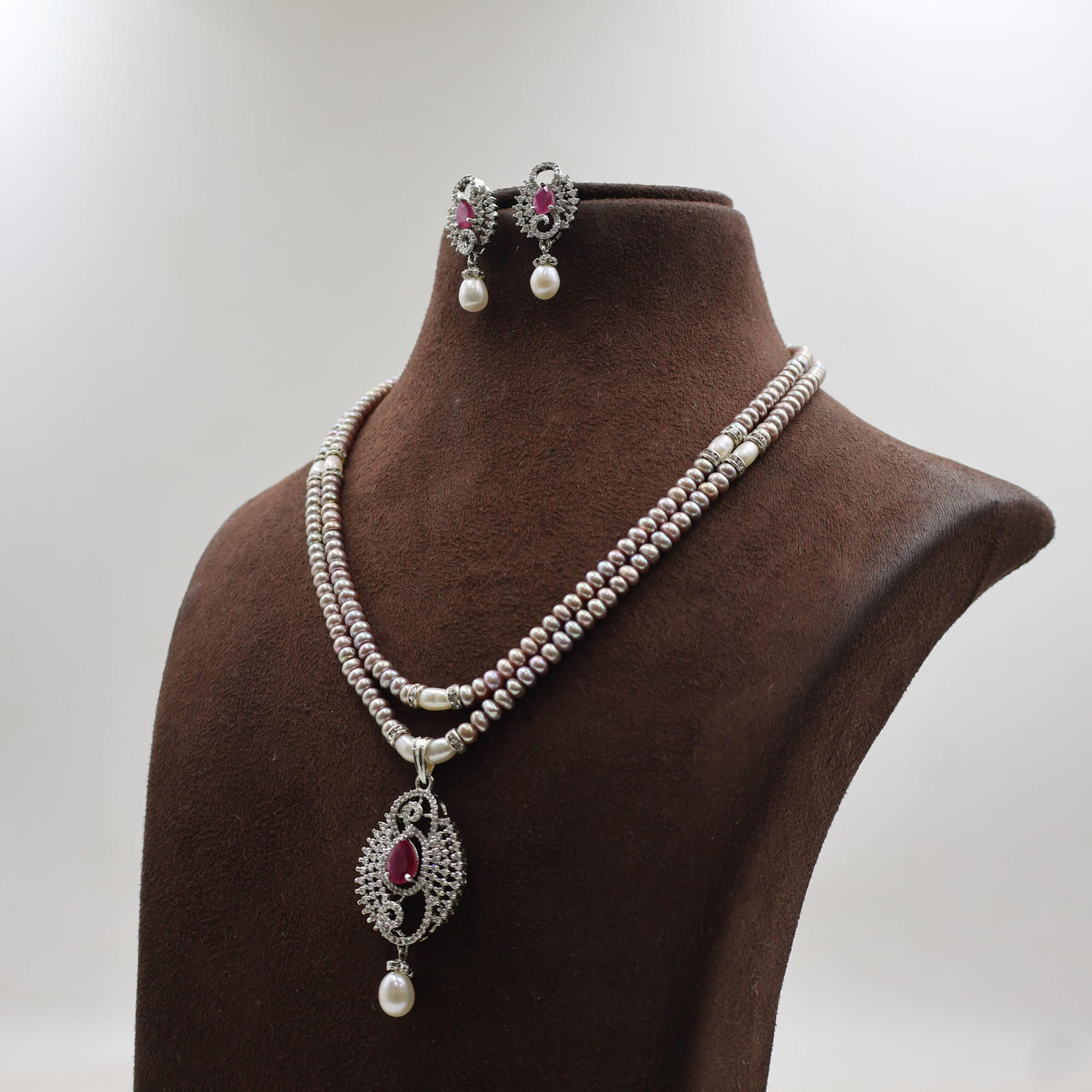Elegant Ruby CZ Stone Pearl Set - Image 3