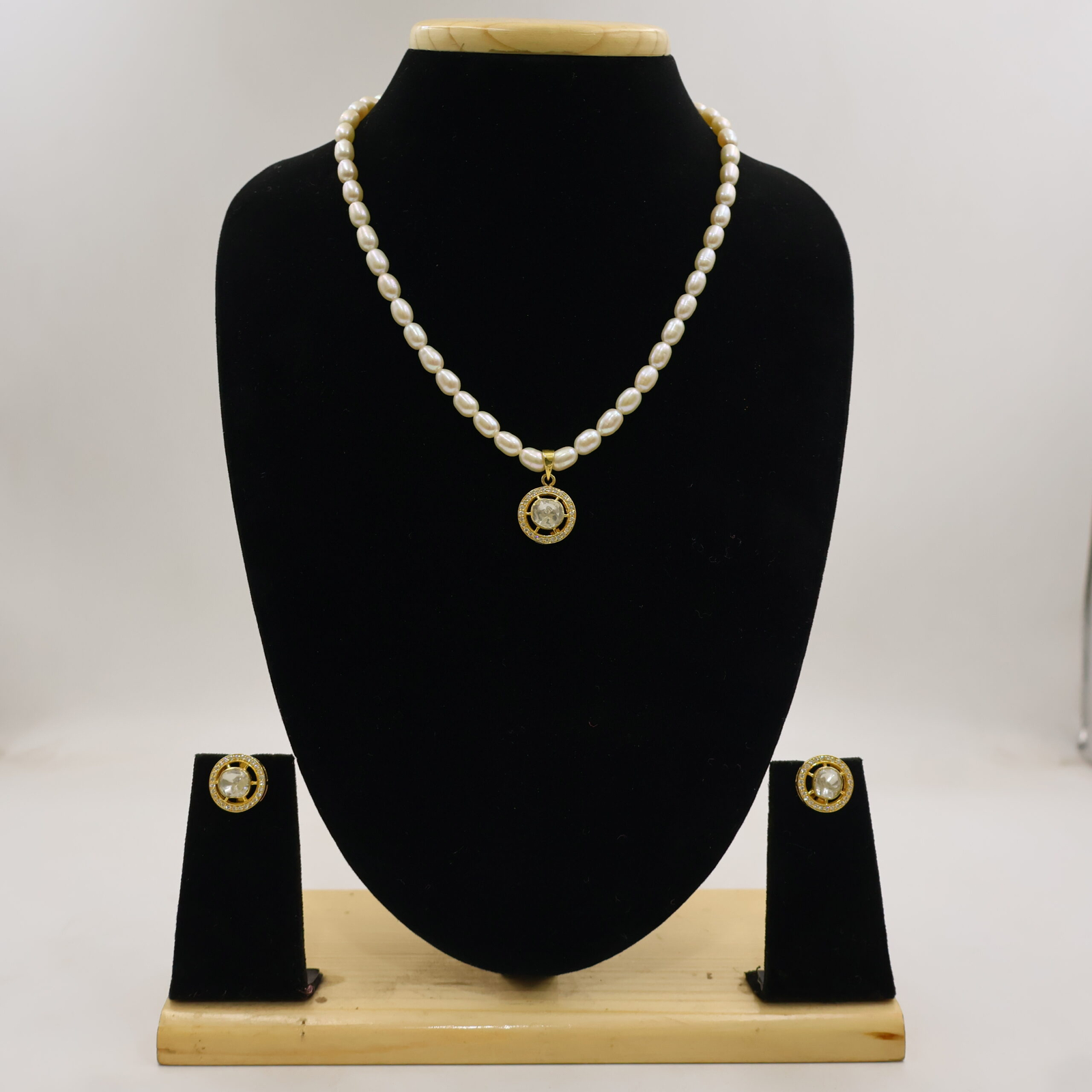 Classic Pearl AD Pendant Necklace Set - Image 2