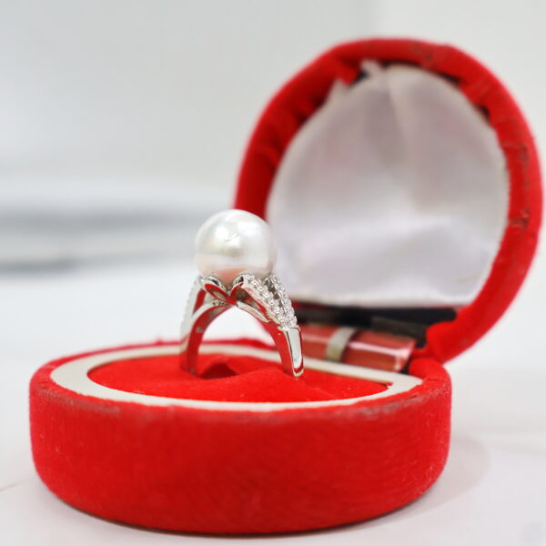 Classic Pearl Solitaire Adjustable Ring - Image 4