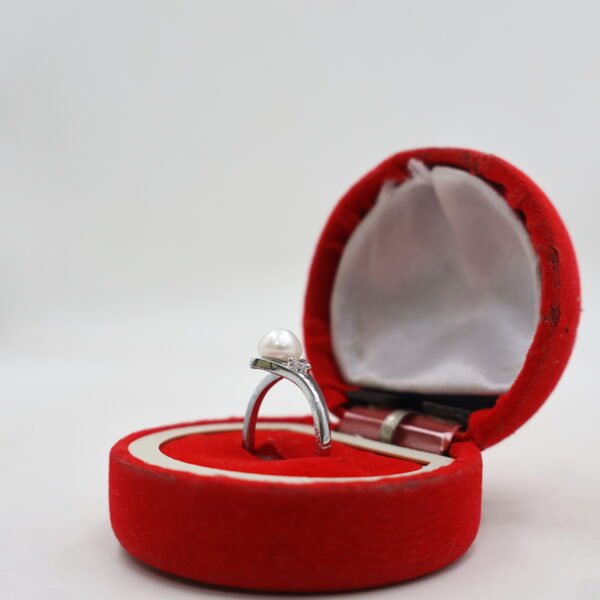 Elegant Pearl Solitaire Ring with CZ Accent - Image 4