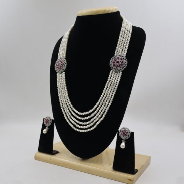 Premium Five-Layer Pearl Necklace with Ruby Brooch - Image 3