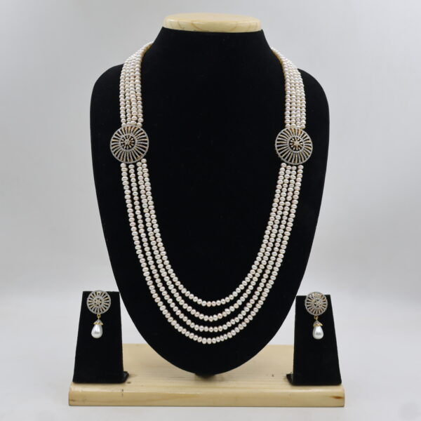 Alternative view of Elegant Designer Pearl Long Necklace Set