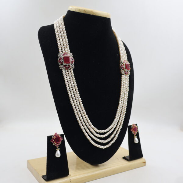 Classic Ruby Pearl Layered Necklace with Earrings - Image 3
