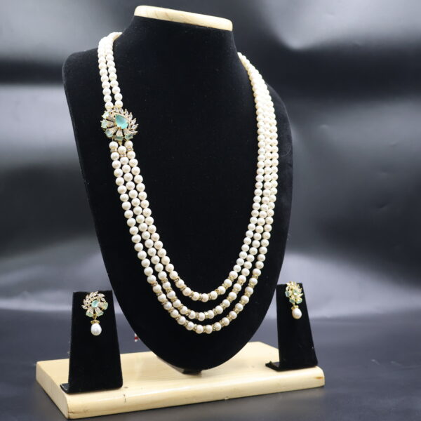Premium Freshwater Pearl Necklace & Earrings Set - Image 3