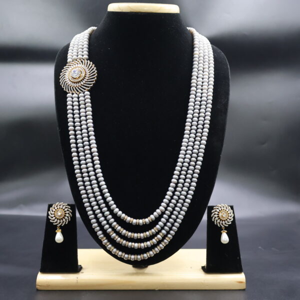 Alternative view of Traditional Grey Pearl Necklace Set