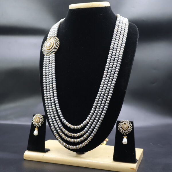 Traditional Grey Pearl Necklace Set - Image 3