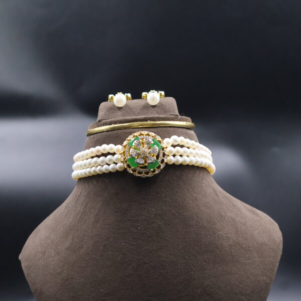 Alternative view of Green Stone Pearl Choker Necklace Sets