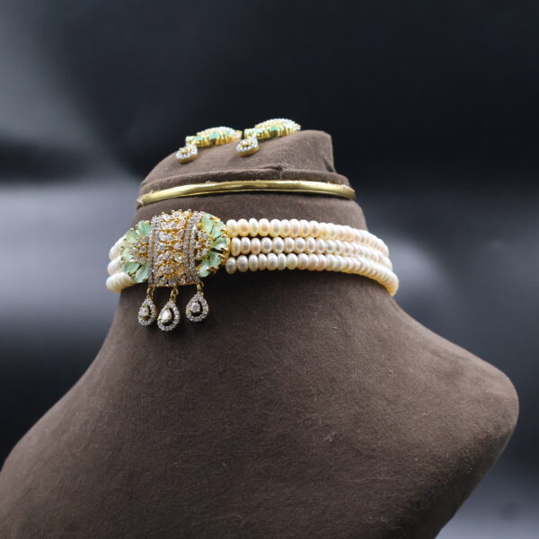 Light Green Stone & Pearl Choker Necklace - Image 3