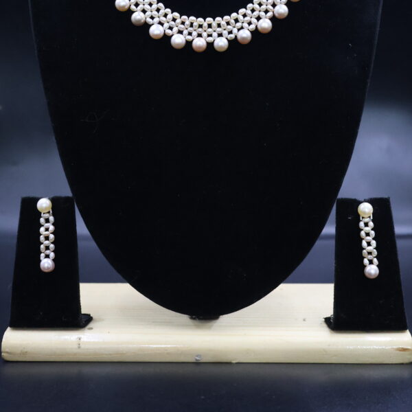 Elegant Pink Pearl Necklace & Earring Set - Image 5