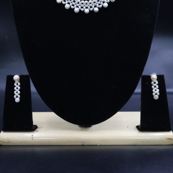 Elegant White Pearl Necklace & Earring Set - Image 4