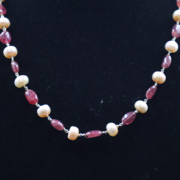 Elegant Ruby Stone Pearl Necklace Set - Image 4