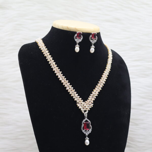 Royal Ruby Cascade Pearl Necklace - Image 4