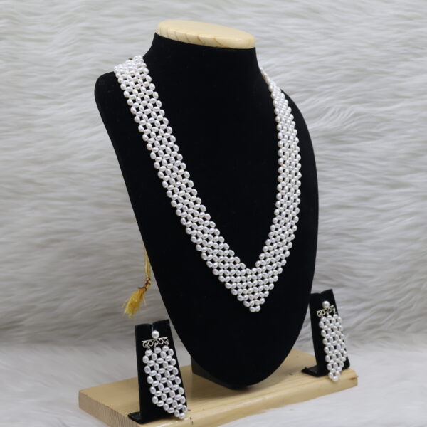 Jali Pearl Necklace - Image 4